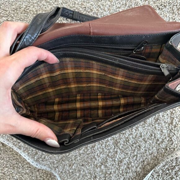 DEREK ALEXANDER | Leather Shoulder Bag - Picture 10 of 16